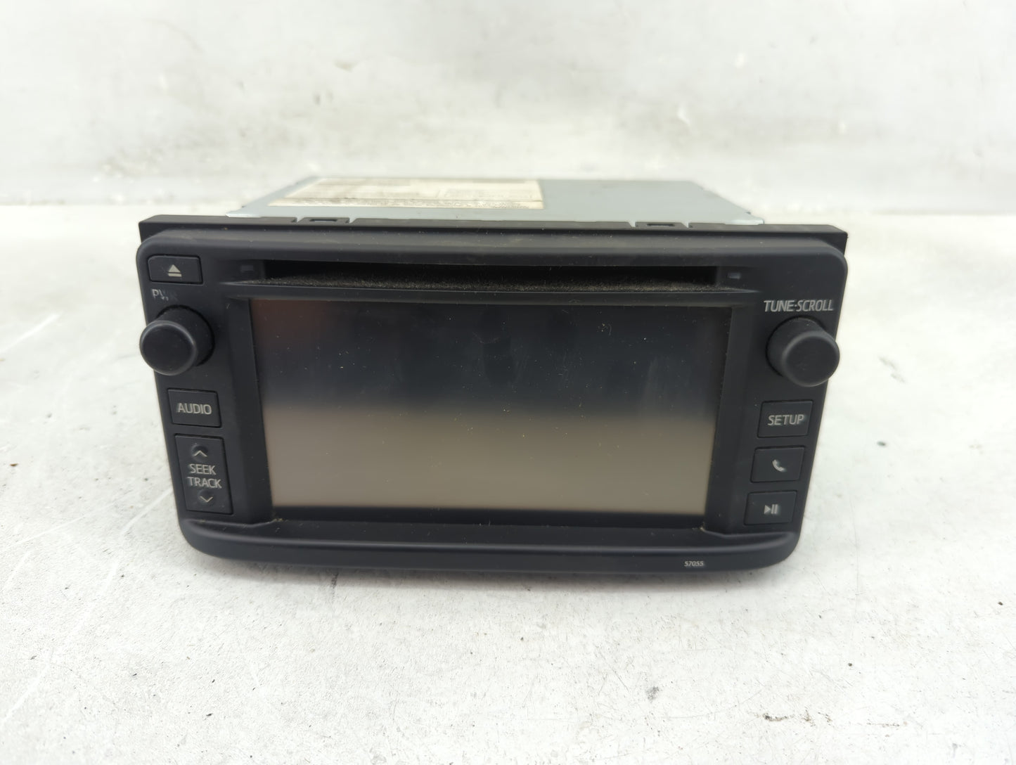 2013 Toyota Highlander Radio AM FM Cd Player Receiver Replacement P/N:86140-0E110 Fits OEM Used Auto Parts - Oemusedautopart