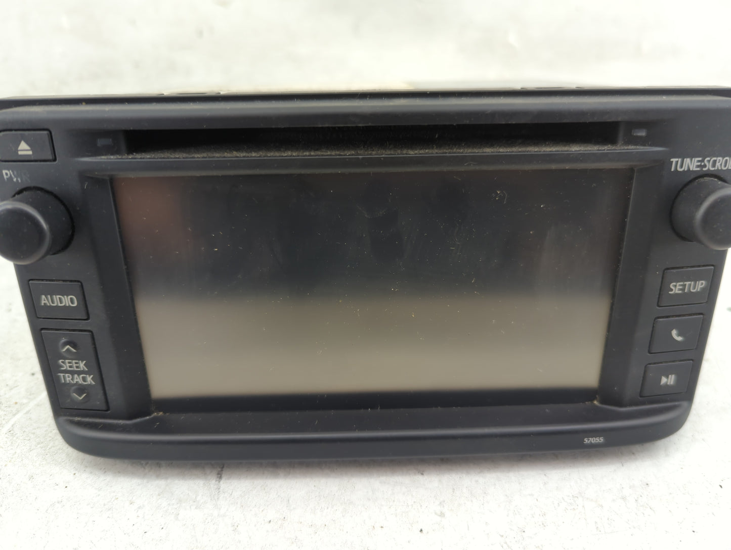 2013 Toyota Highlander Radio AM FM Cd Player Receiver Replacement P/N:86140-0E110 Fits OEM Used Auto Parts - Oemusedautopart
