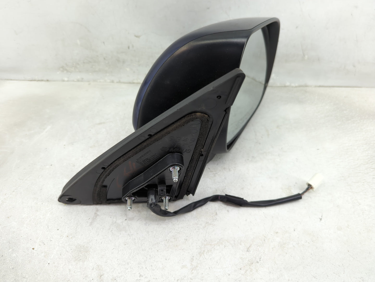 2008-2013 Toyota Highlander Passenger Side View Mirror - Right Door Mirror OEM Used - Oemusedautoparts1.com