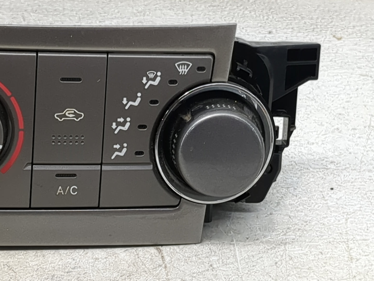 2011-2013 Toyota Highlander Climate Control Module Temperature AC/Heater Replacement P/N:249603Z2T 55900-0E230 Fits OEM Used