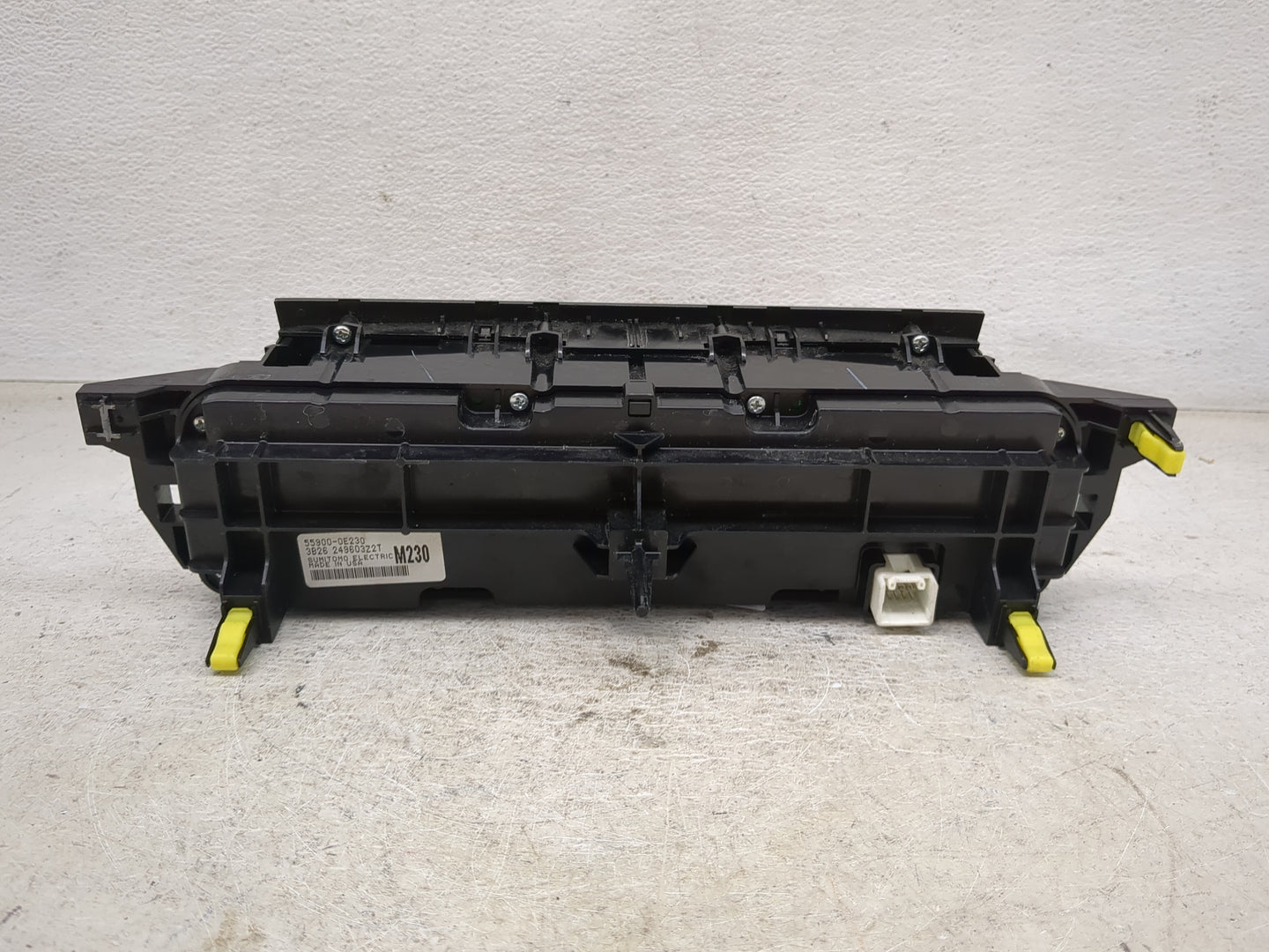 2011-2013 Toyota Highlander Climate Control Module Temperature AC/Heater Replacement P/N:249603Z2T 55900-0E230 Fits OEM Used