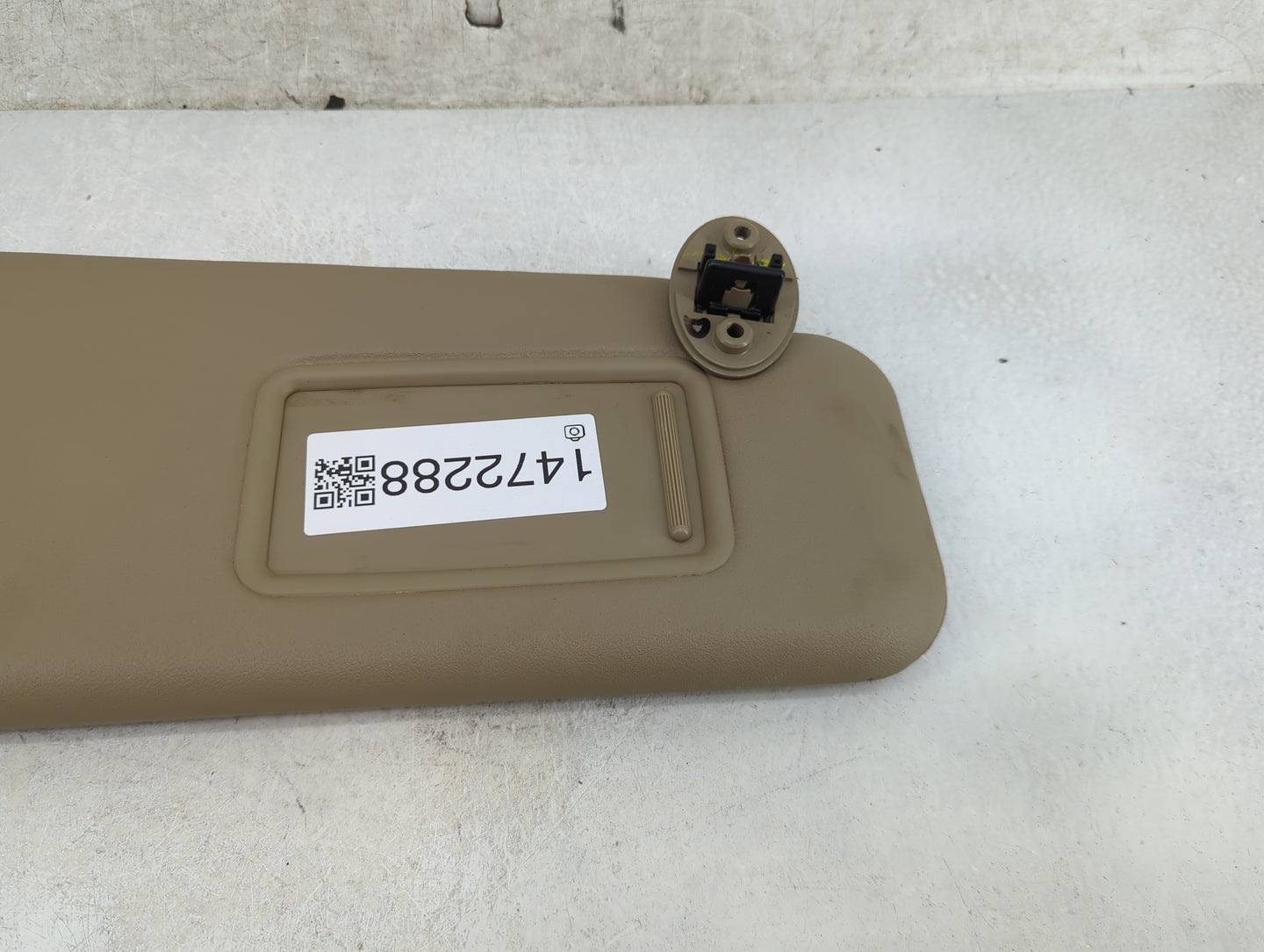 2011-2013 Toyota Highlander Sun Visor Shade Replacement Passenger Right Mirror Fits Fits 2011 2012 2013 OEM Used Auto Parts 