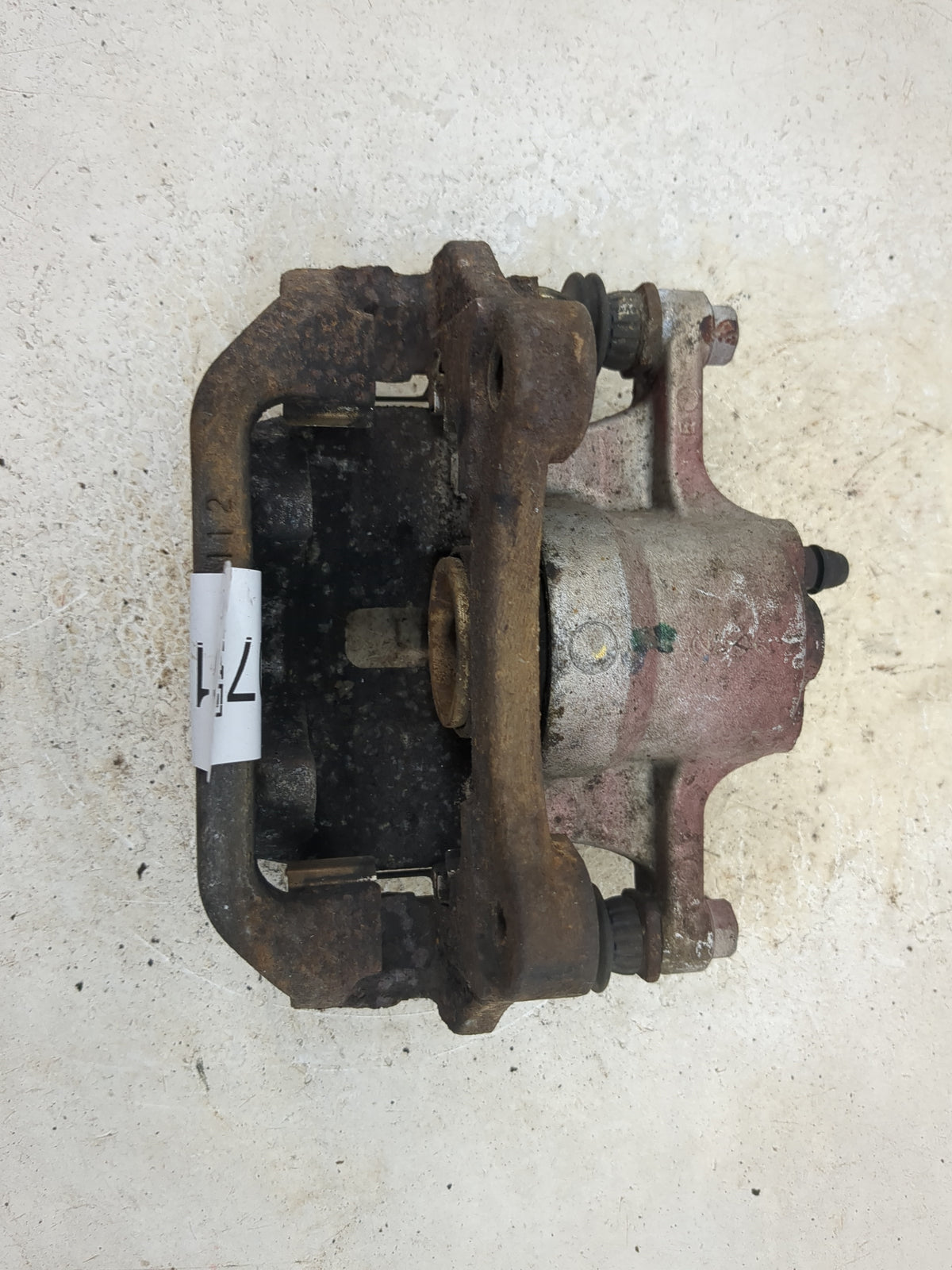2011-2013 Toyota Highlander Rear Passenger Right Brake Caliper - Oemusedautoparts1.com