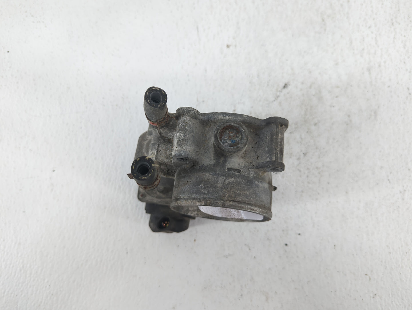 2008-2016 Toyota Highlander Throttle Body P/N:22030-0P050 22030-31030 Fits OEM Used Auto Parts - Oemusedautoparts1.com