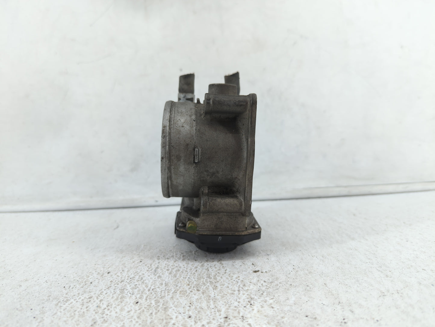 2008-2016 Toyota Highlander Throttle Body P/N:22030-0P050 22030-31030 Fits OEM Used Auto Parts - Oemusedautoparts1.com