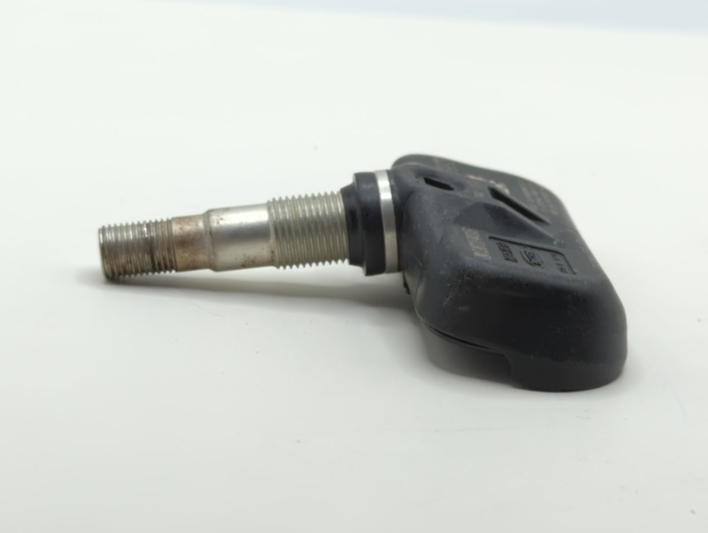 2013 Toyota Highlander Tire Pressure Monitoring System Sensor Tpms - Oemusedautoparts1.com