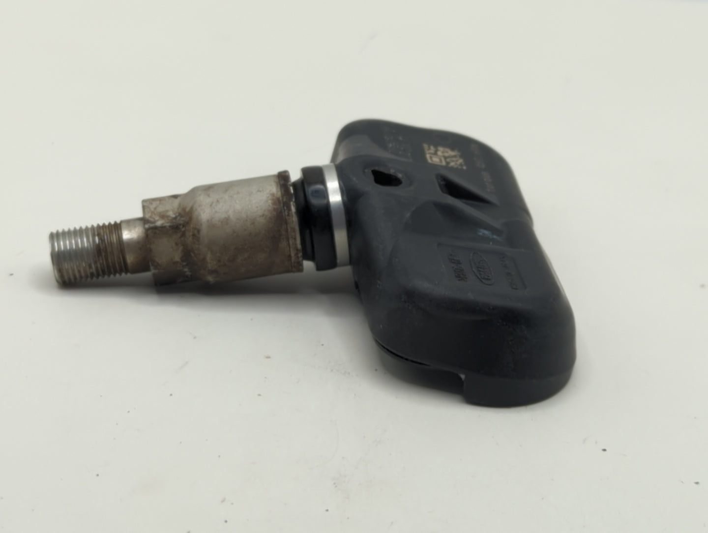 2013 Toyota Highlander Tire Pressure Monitoring System Sensor Tpms - Oemusedautoparts1.com
