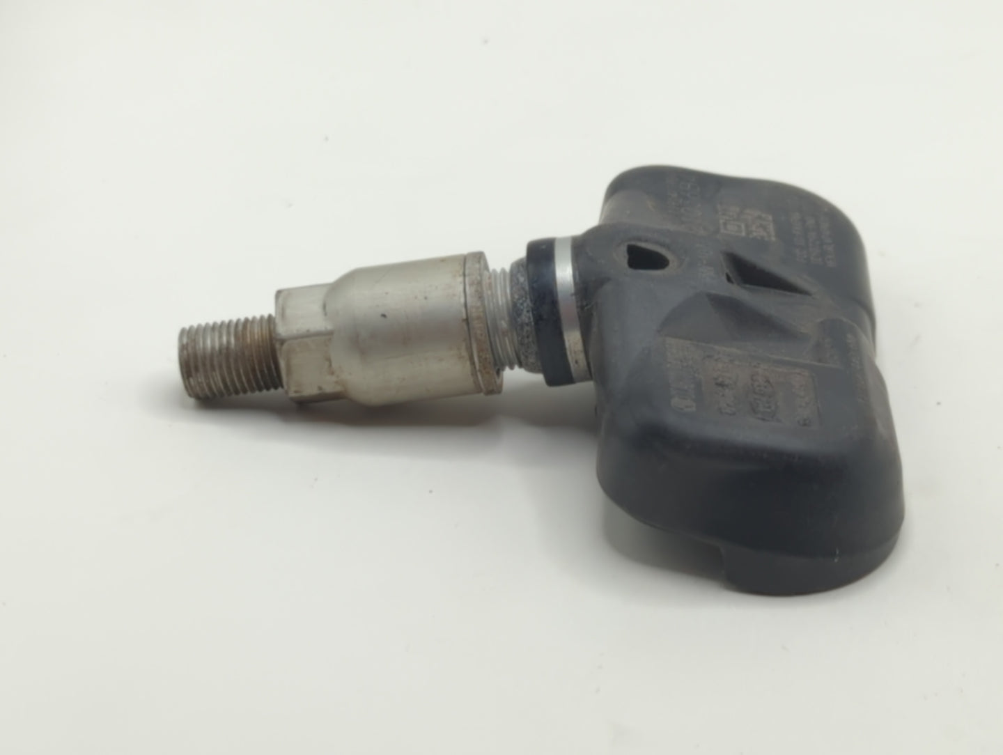 2013 Toyota Highlander Tire Pressure Monitoring System Sensor Tpms - Oemusedautoparts1.com