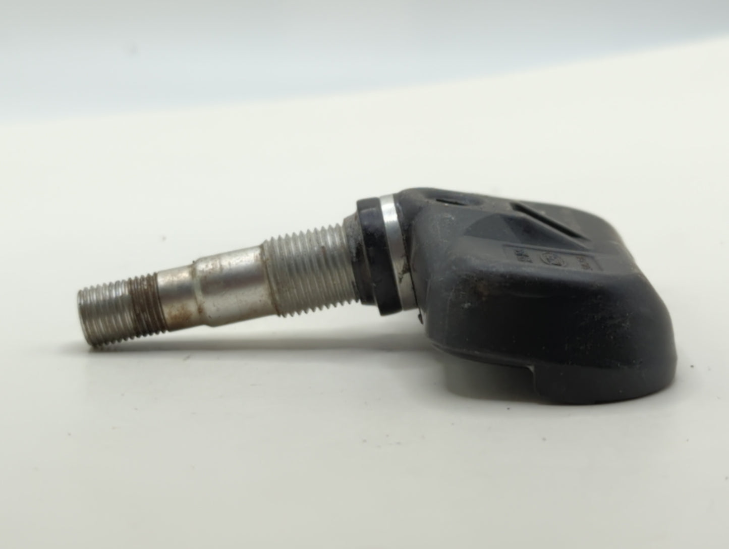 2013 Toyota Highlander Tire Pressure Monitoring System Sensor Tpms - Oemusedautoparts1.com