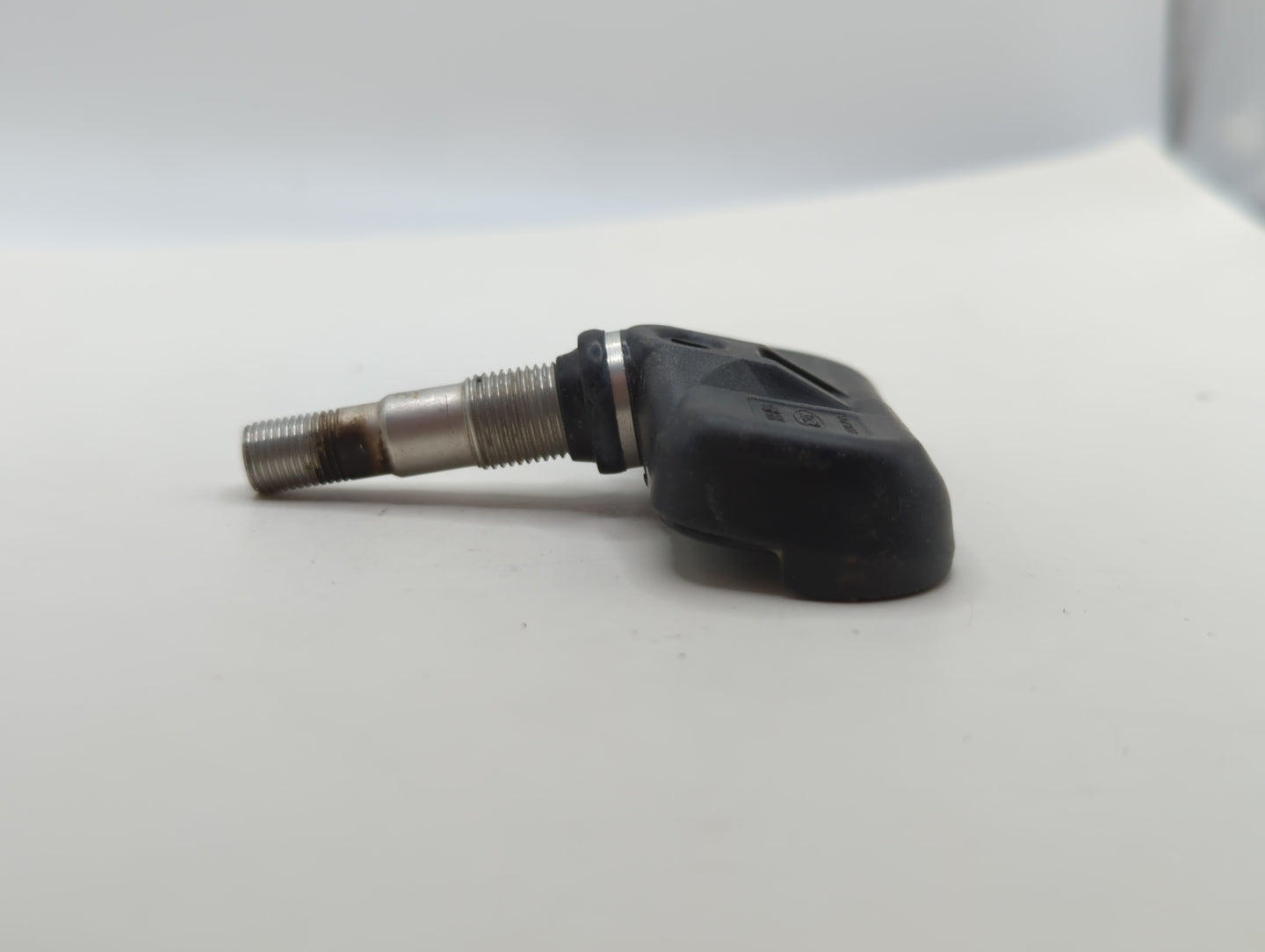 2013 Toyota Highlander Tire Pressure Monitoring System Sensor Tpms - Oemusedautoparts1.com