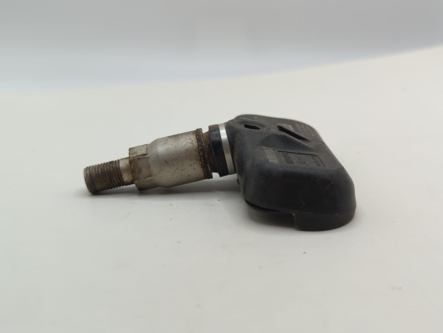 2013 Toyota Highlander Tire Pressure Monitoring System Sensor Tpms - Oemusedautoparts1.com