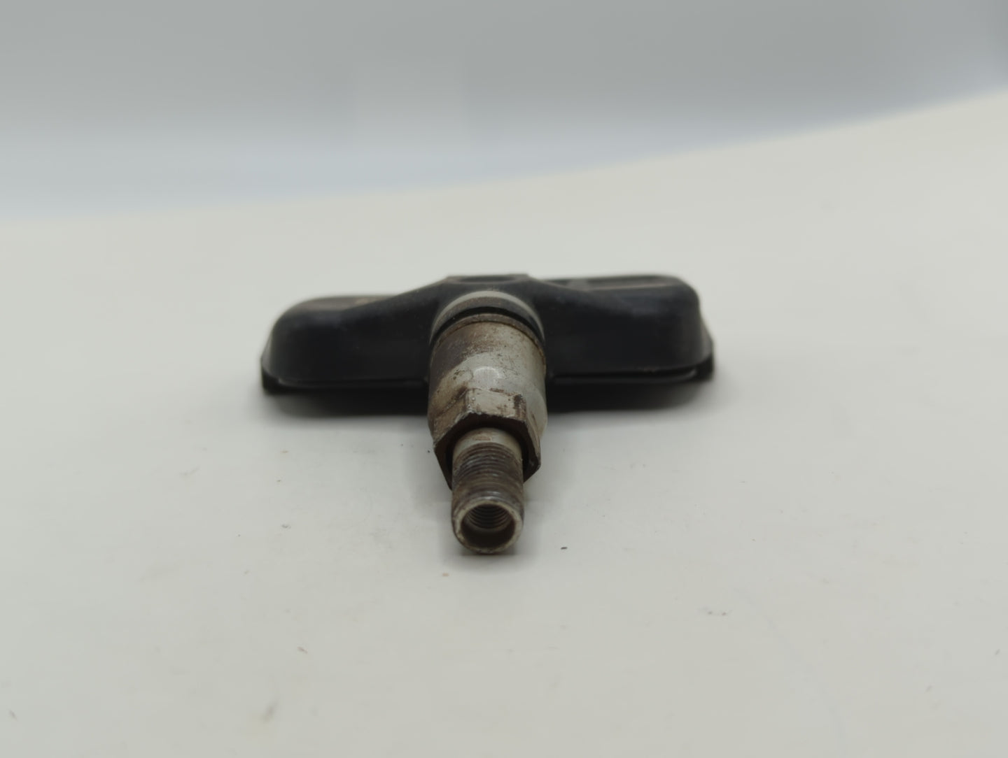 2013 Toyota Highlander Tire Pressure Monitoring System Sensor Tpms - Oemusedautoparts1.com
