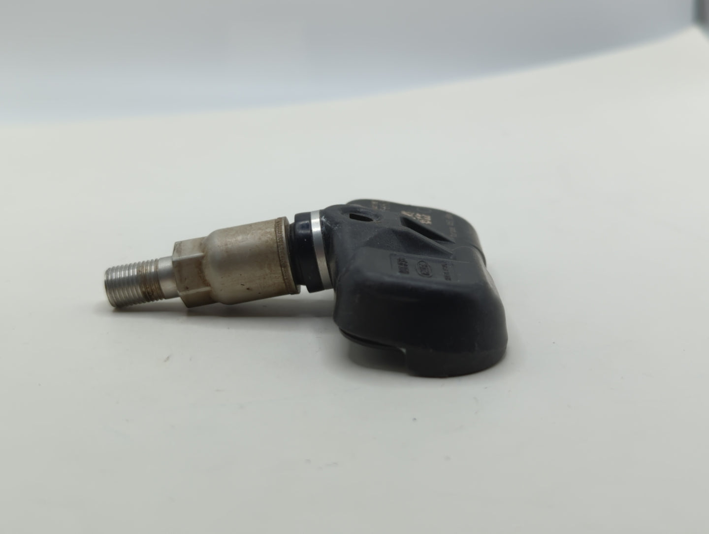 2013 Toyota Highlander Tire Pressure Monitoring System Sensor Tpms - Oemusedautoparts1.com