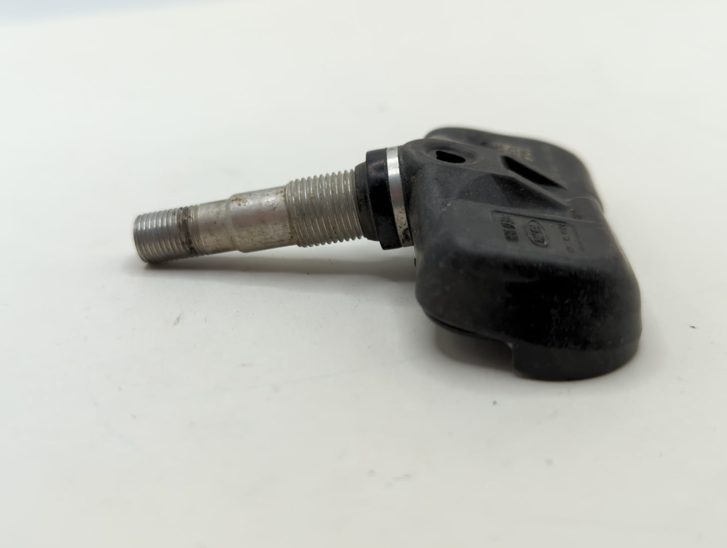 2013 Toyota Highlander Tire Pressure Monitoring System Sensor Tpms - Oemusedautoparts1.com