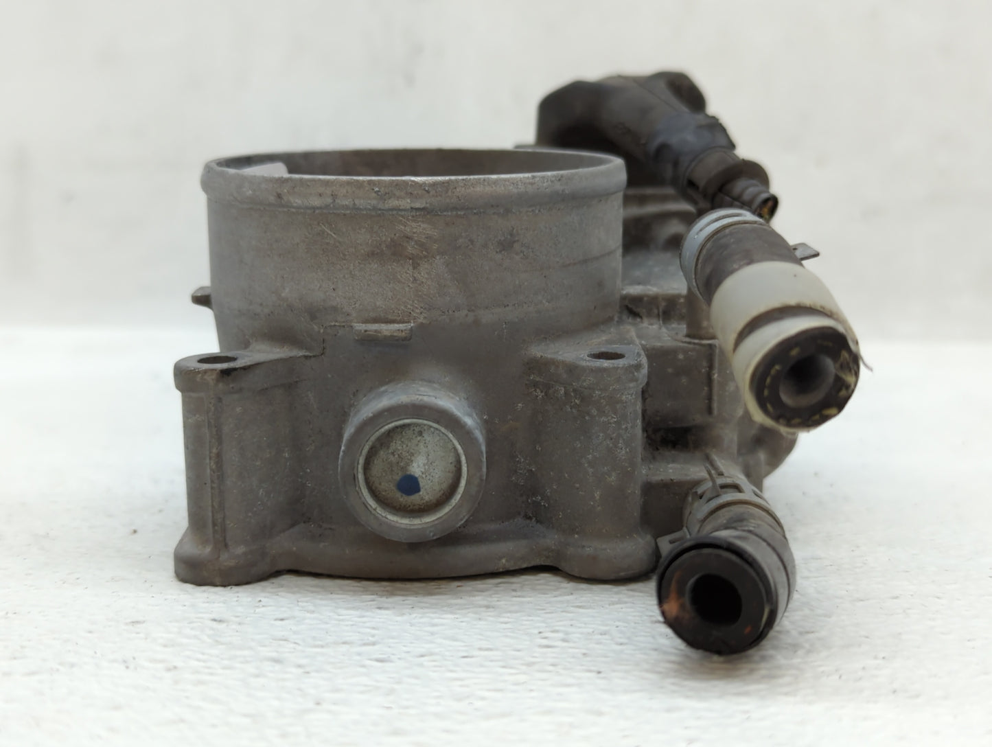 2008-2016 Toyota Highlander Throttle Body P/N:22030-0P050 Fits OEM Used Auto Parts - Oemusedautoparts1.com