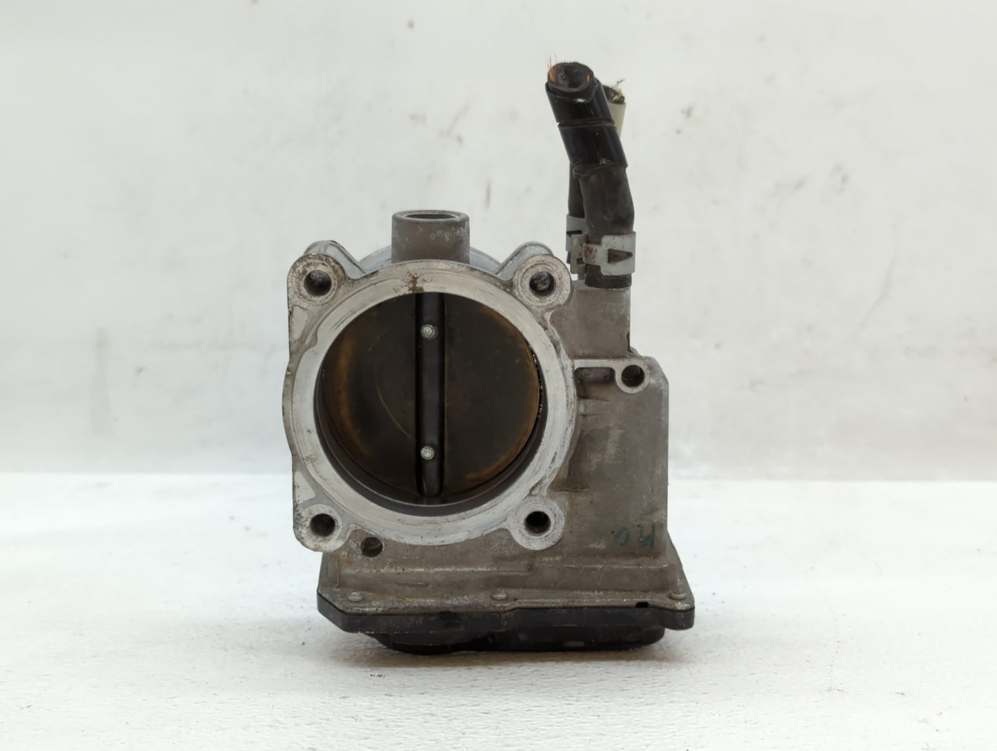 2008-2016 Toyota Highlander Throttle Body P/N:22030-0P050 Fits OEM Used Auto Parts - Oemusedautoparts1.com
