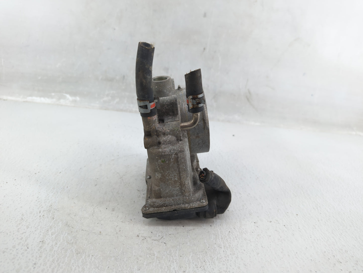 2008-2016 Toyota Highlander Throttle Body P/N:22030 0P050 Fits OEM Used Auto Parts - Oemusedautoparts1.com