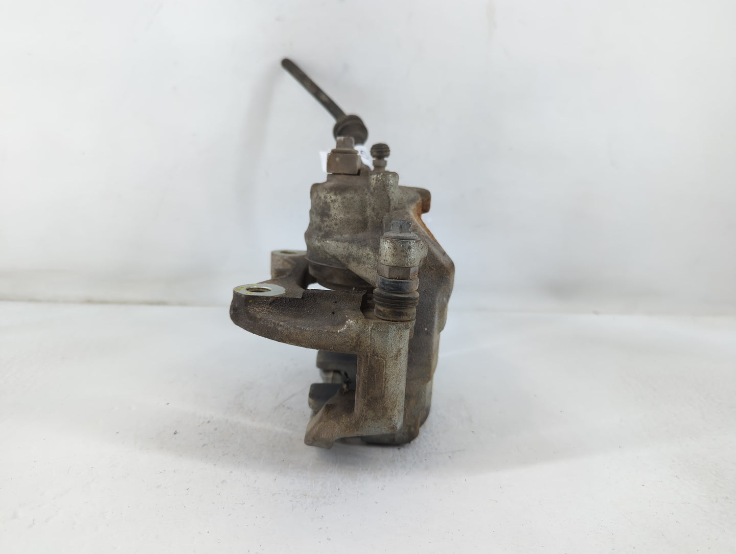 2008-2019 Toyota Highlander Front Passenger Right Brake Caliper - Oemusedautoparts1.com