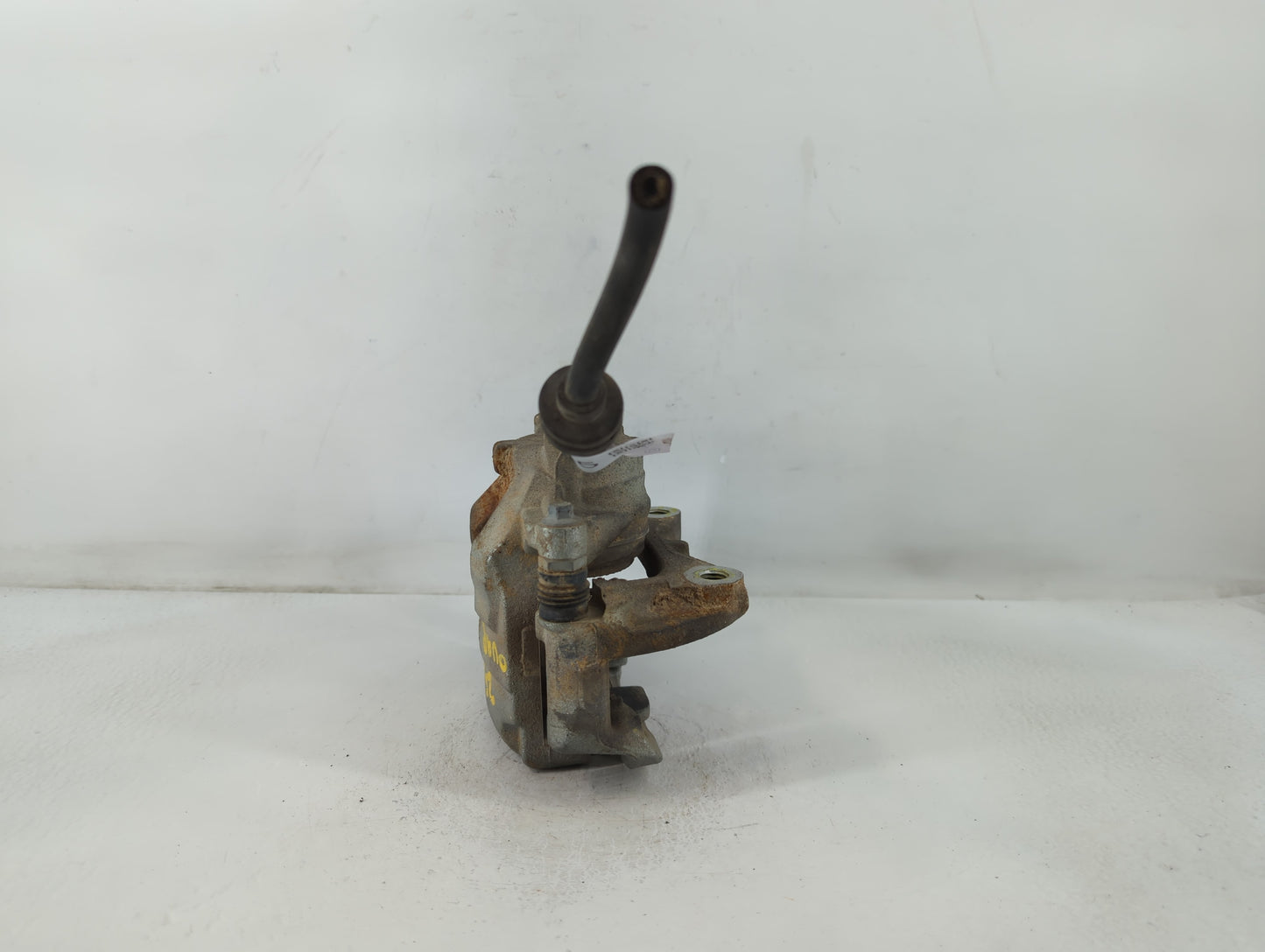 2008-2019 Toyota Highlander Front Passenger Right Brake Caliper - Oemusedautoparts1.com