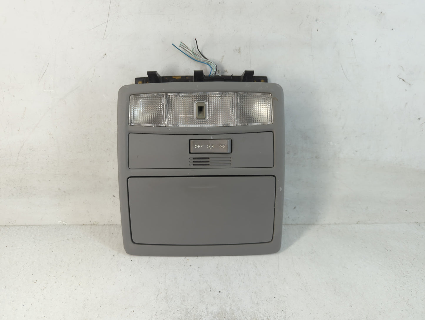 2013 Toyota Highlander Overhead Roof Console - Oemusedautoparts1.com