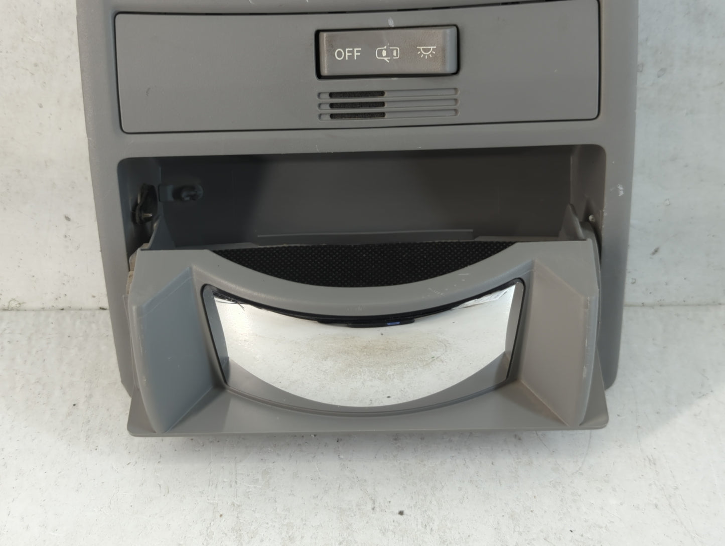 2013 Toyota Highlander Overhead Roof Console - Oemusedautoparts1.com