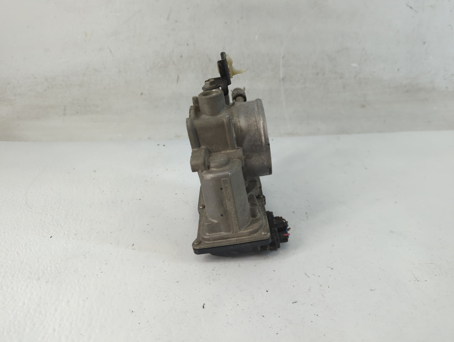 2009-2019 Toyota Highlander Throttle Body P/N:22030-0V010 Fits Fits 2009 2010 2011 2012 2013 2014 2015 2016 2017 2018 2019 O