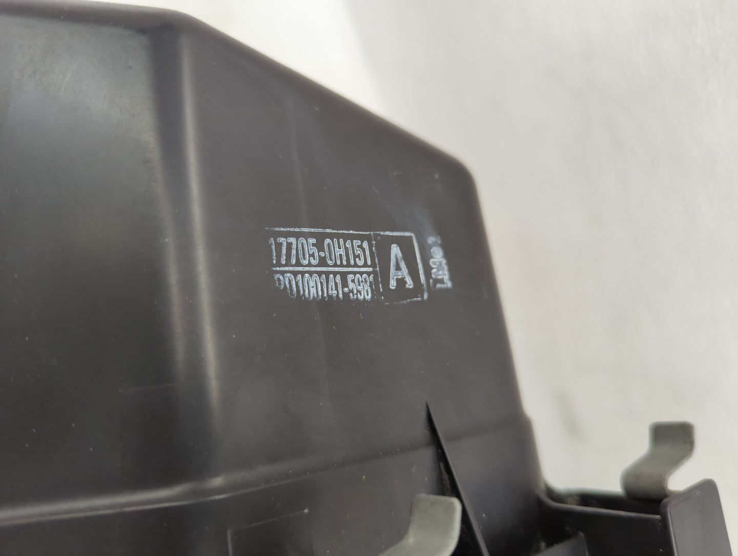 2009-2013 Toyota Matrix Air Cleaner Intake-duct Hose Tube - Oemusedautoparts1.com