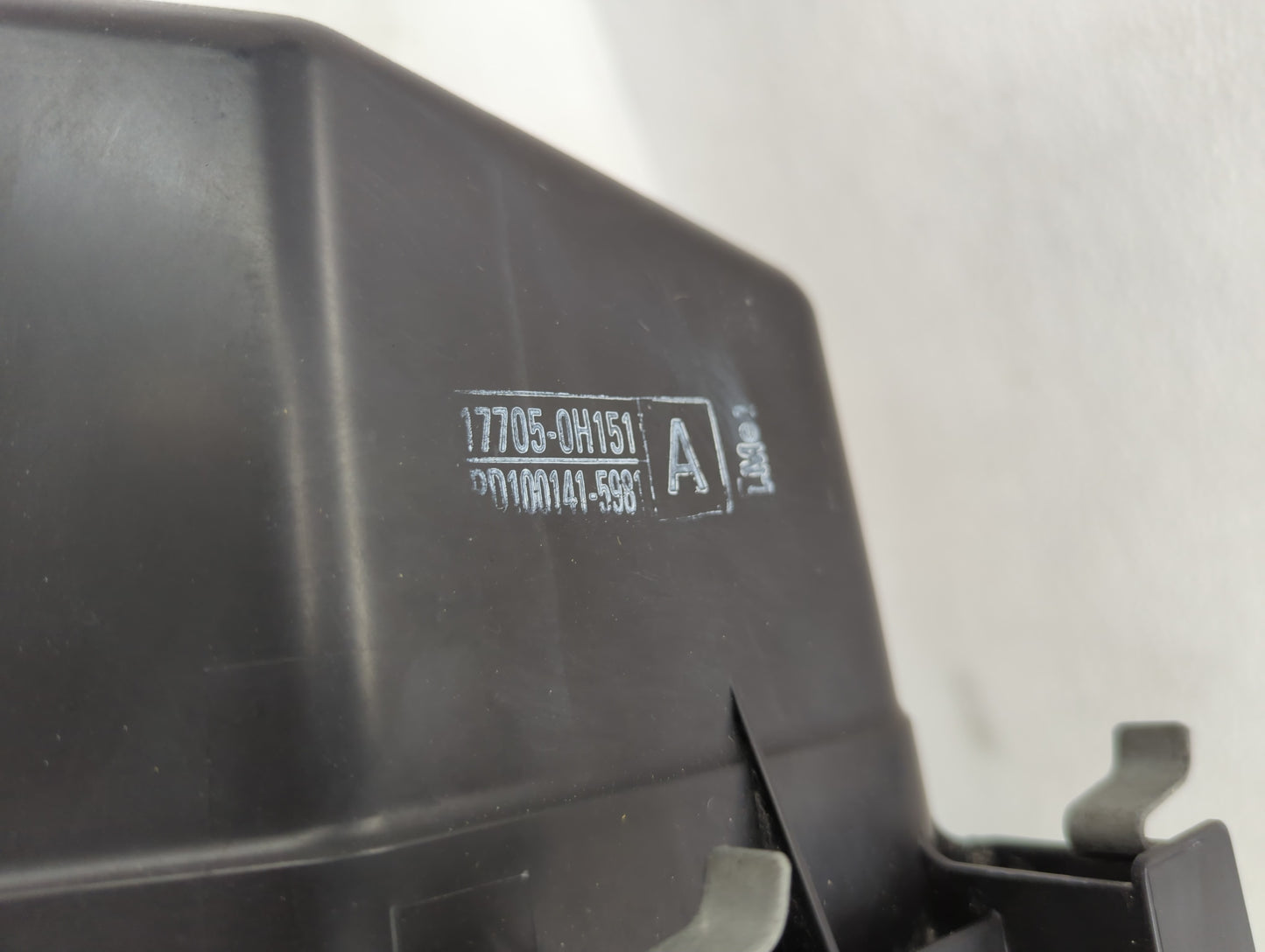 2009-2013 Toyota Matrix Air Cleaner Intake-duct Hose Tube - Oemusedautoparts1.com