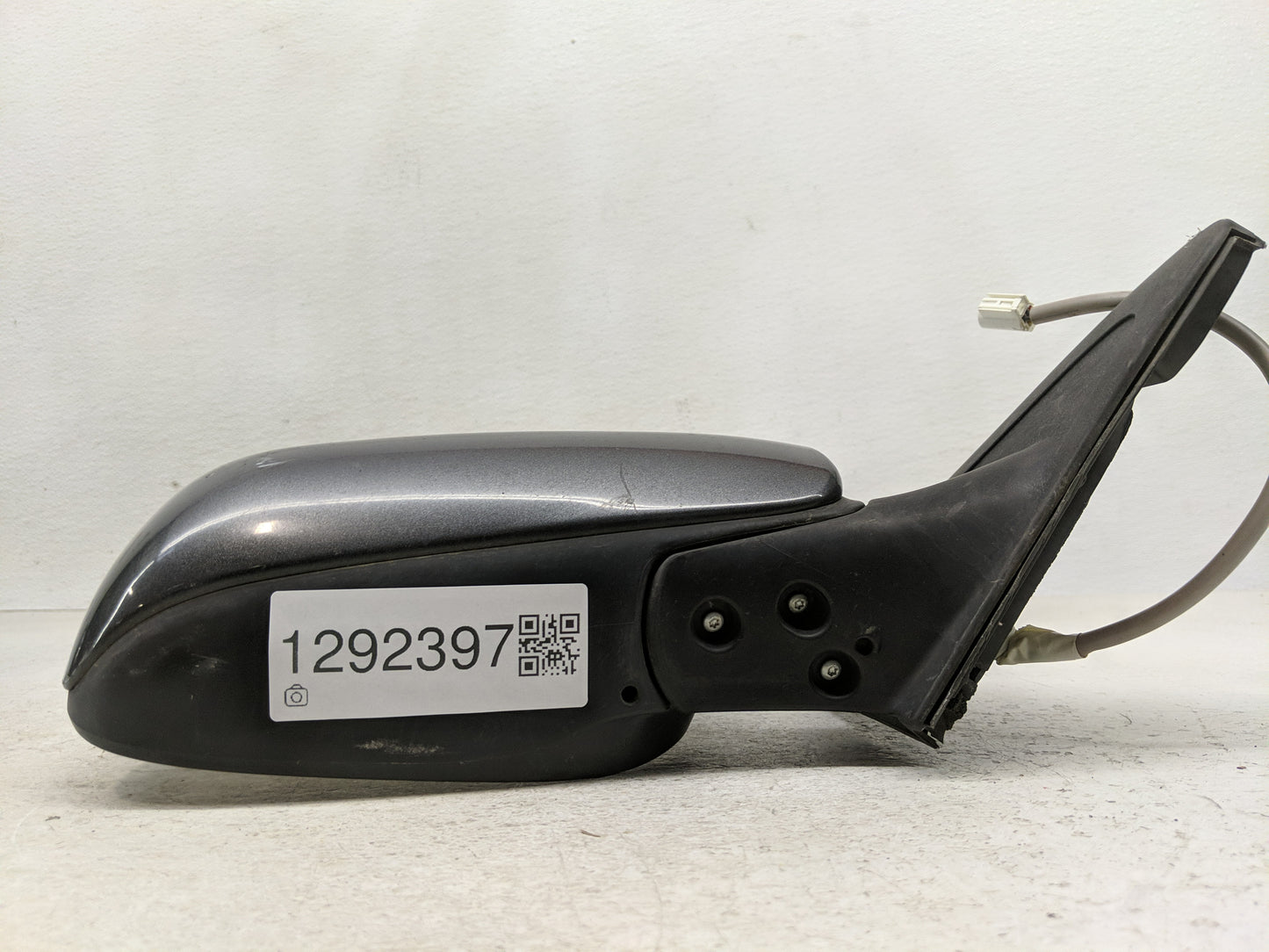 2009-2014 Toyota Matrix Passenger Side View Mirror - Right Door Mirror OEM Used - Oemusedautoparts1.com
