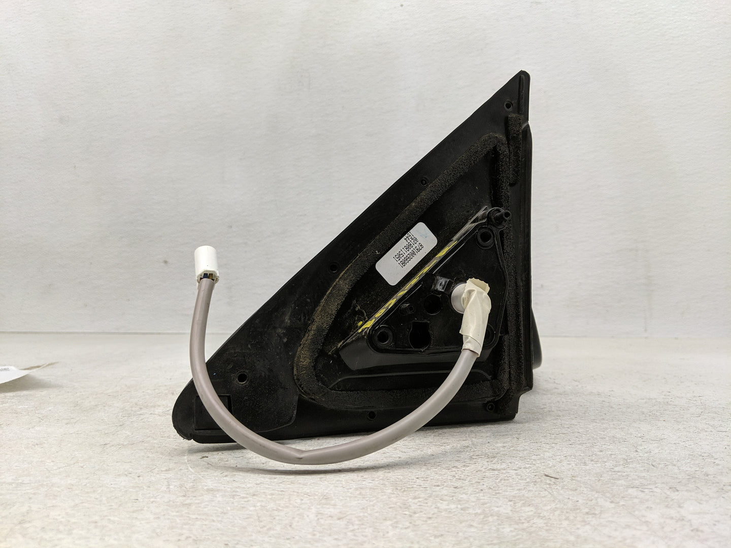 2009-2014 Toyota Matrix Passenger Side View Mirror - Right Door Mirror OEM Used - Oemusedautoparts1.com