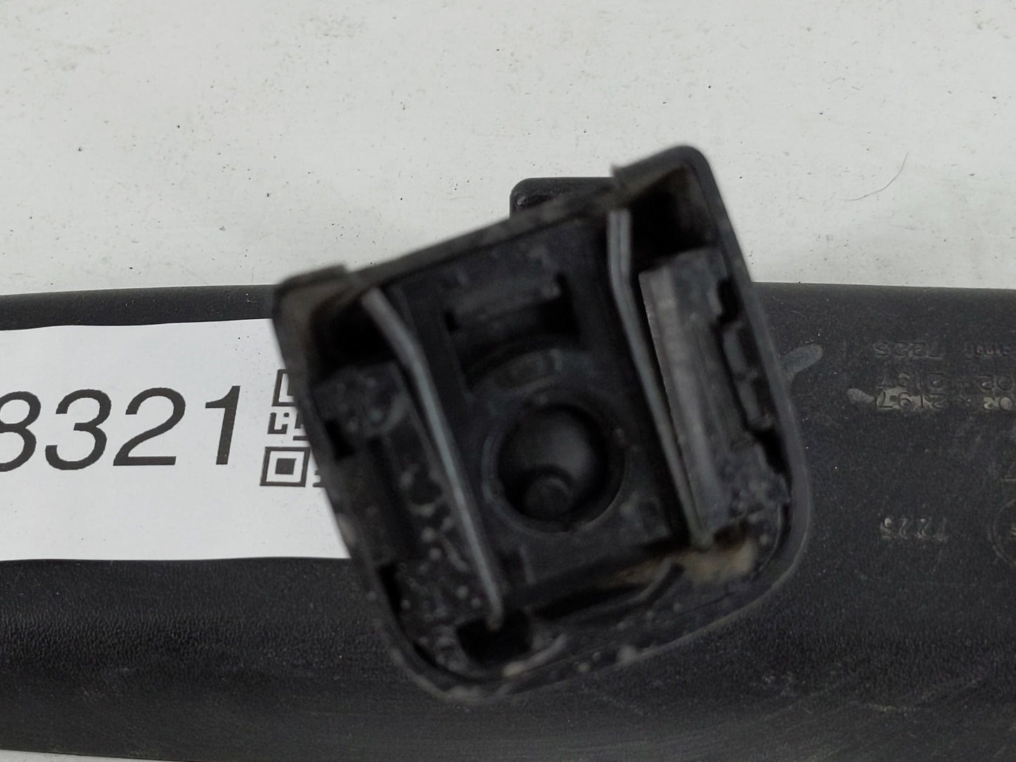 2004-2022 Toyota Prius Interior Rear View Mirror Replacement OEM P/N:E4022197 Fits OEM Used Auto Parts - Oemusedautoparts1.c