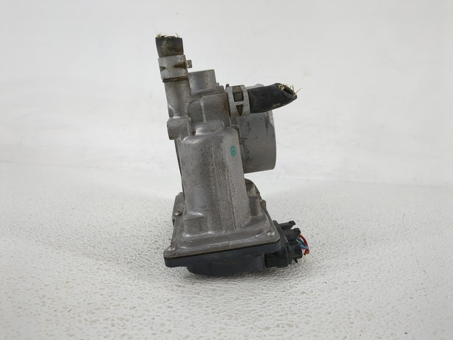 2010-2022 Toyota Prius Throttle Body P/N:22030-37060 Fits Fits 2010 2011 2012 2013 2014 2015 2016 2017 2018 2019 2020 2021 2