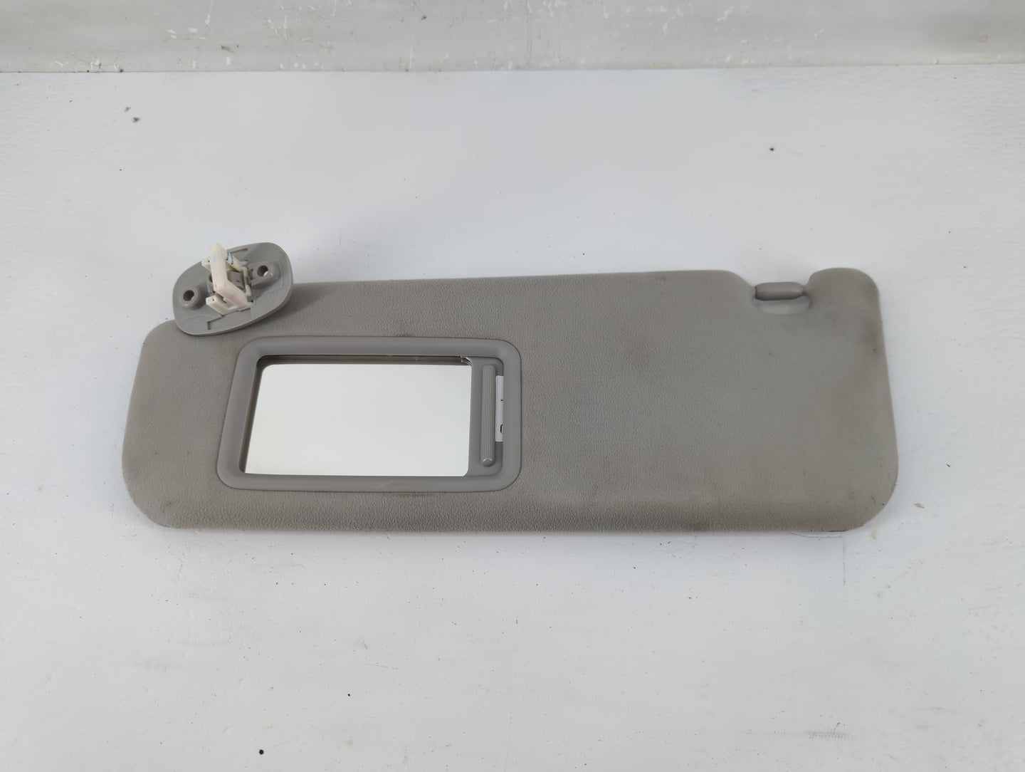 2010-2015 Toyota Prius Sun Visor Shade Replacement Passenger Right Mirror Fits Fits 2010 2011 2012 2013 2014 2015 OEM Used A