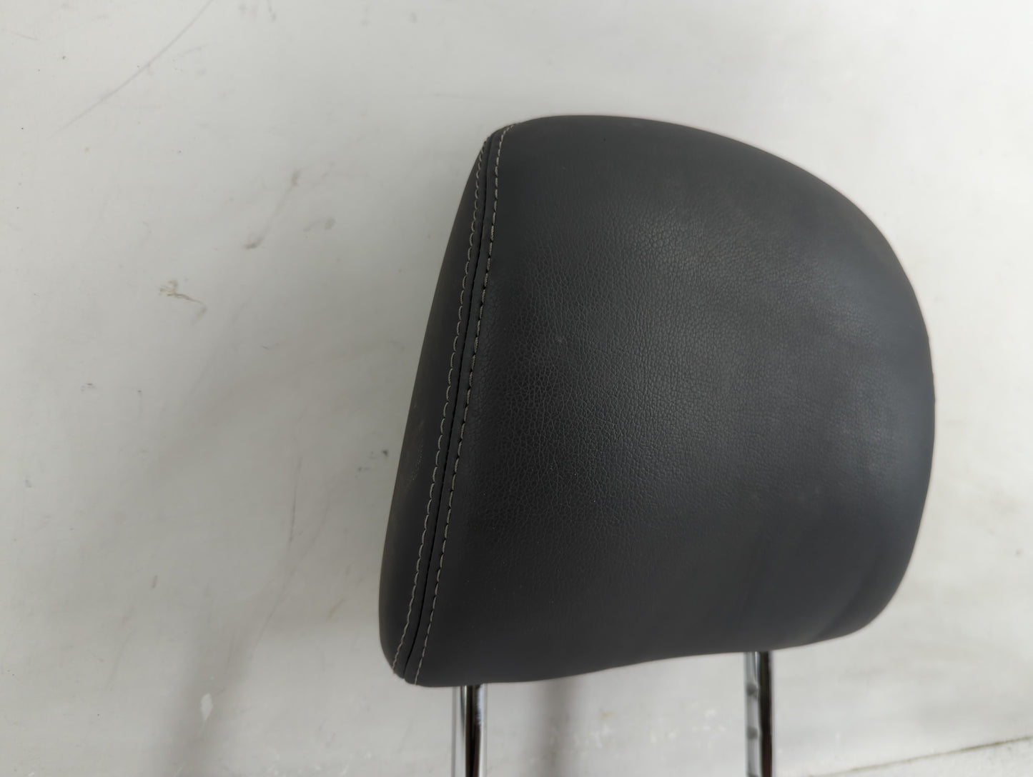 2013 Toyota Prius Headrest Head Rest Front Driver Passenger Seat Fits OEM Used Auto Parts - Oemusedautoparts1.com