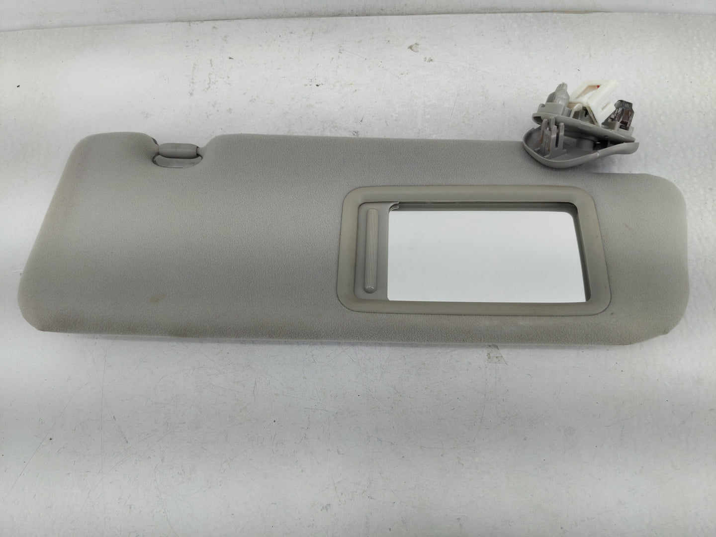 2010-2015 Toyota Prius Sun Visor Shade Replacement Passenger Right Mirror Fits Fits 2010 2011 2012 2013 2014 2015 OEM Used A