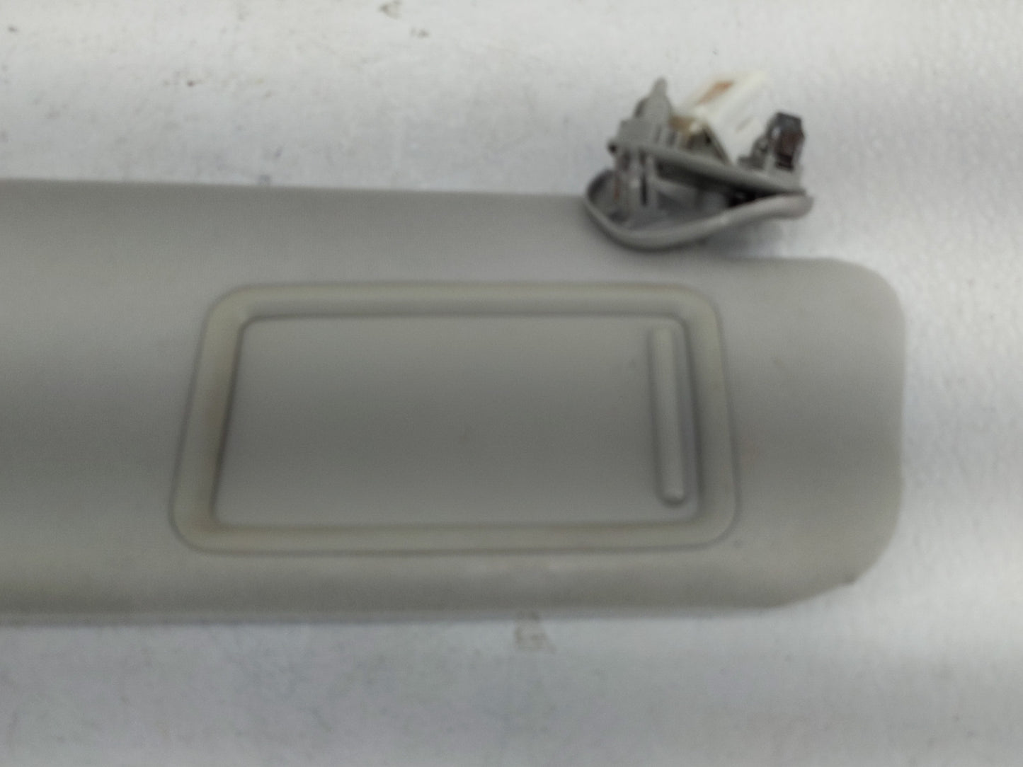 2010-2015 Toyota Prius Sun Visor Shade Replacement Passenger Right Mirror Fits Fits 2010 2011 2012 2013 2014 2015 OEM Used A