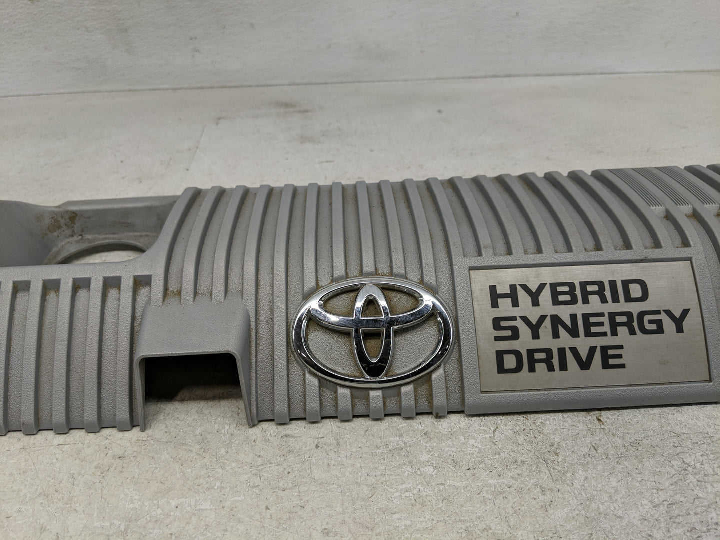 2013 Toyota Prius Engine Cover - Oemusedautoparts1.com