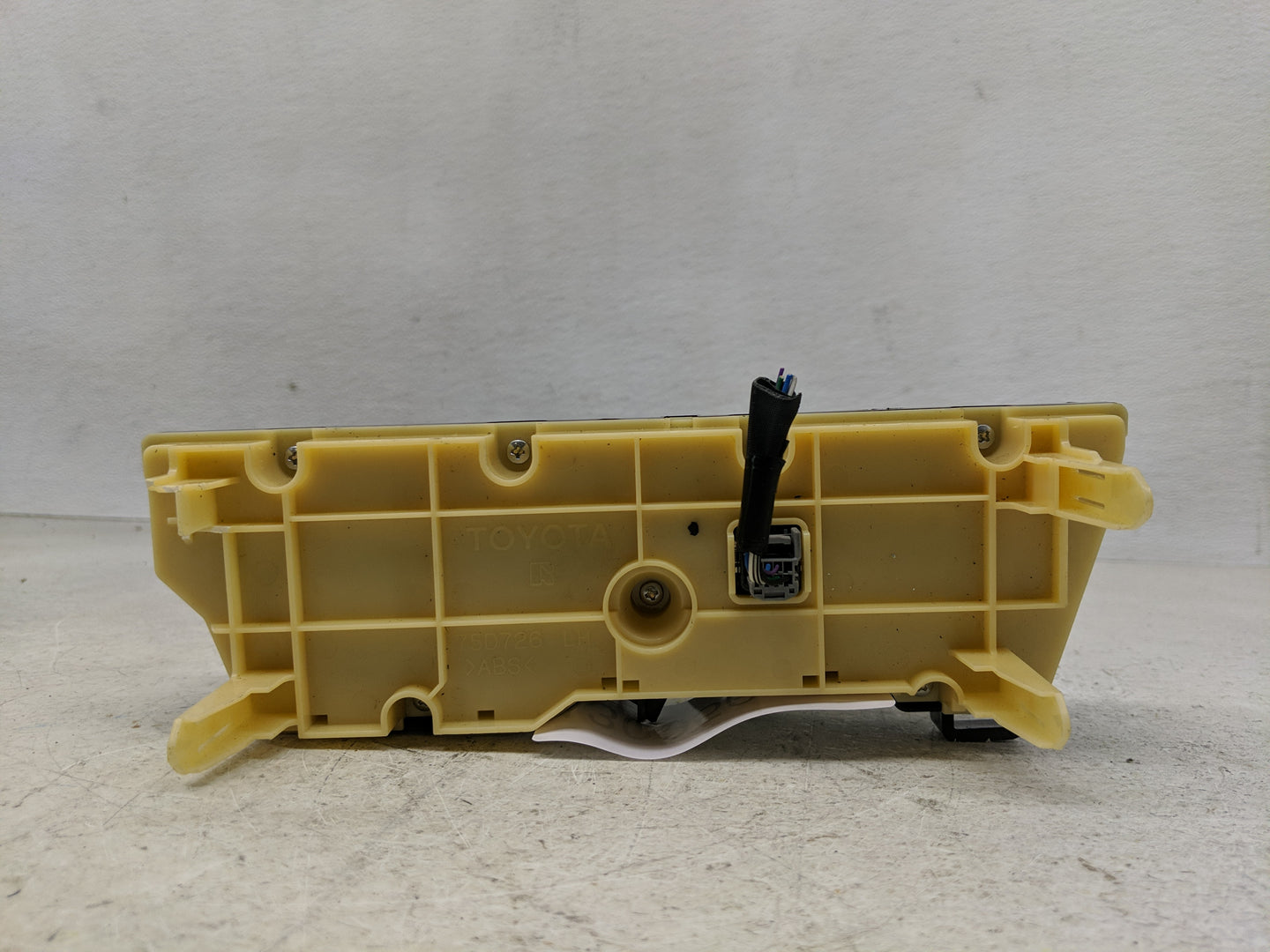 2013-2015 Toyota Prius Climate Control Module Temperature AC/Heater Replacement P/N:75D726 Fits Fits 2013 2014 2015 OEM Used