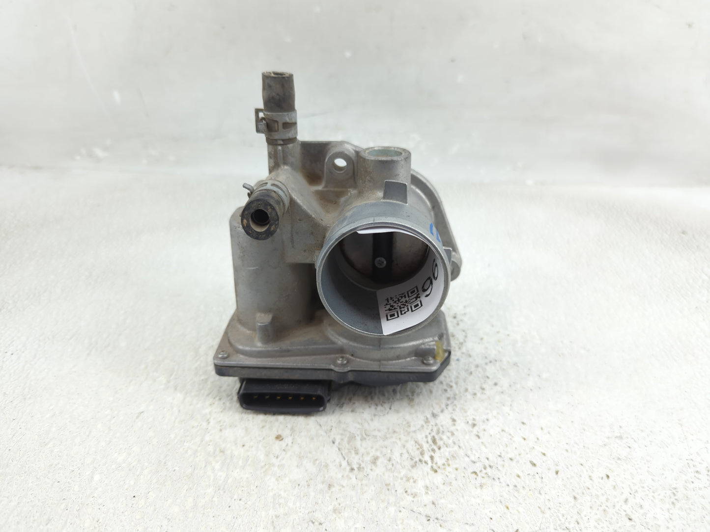 2012-2019 Toyota Prius Throttle Body P/N:22030-47040 Fits Fits 2012 2013 2014 2015 2016 2017 2018 2019 OEM Used Auto Parts -