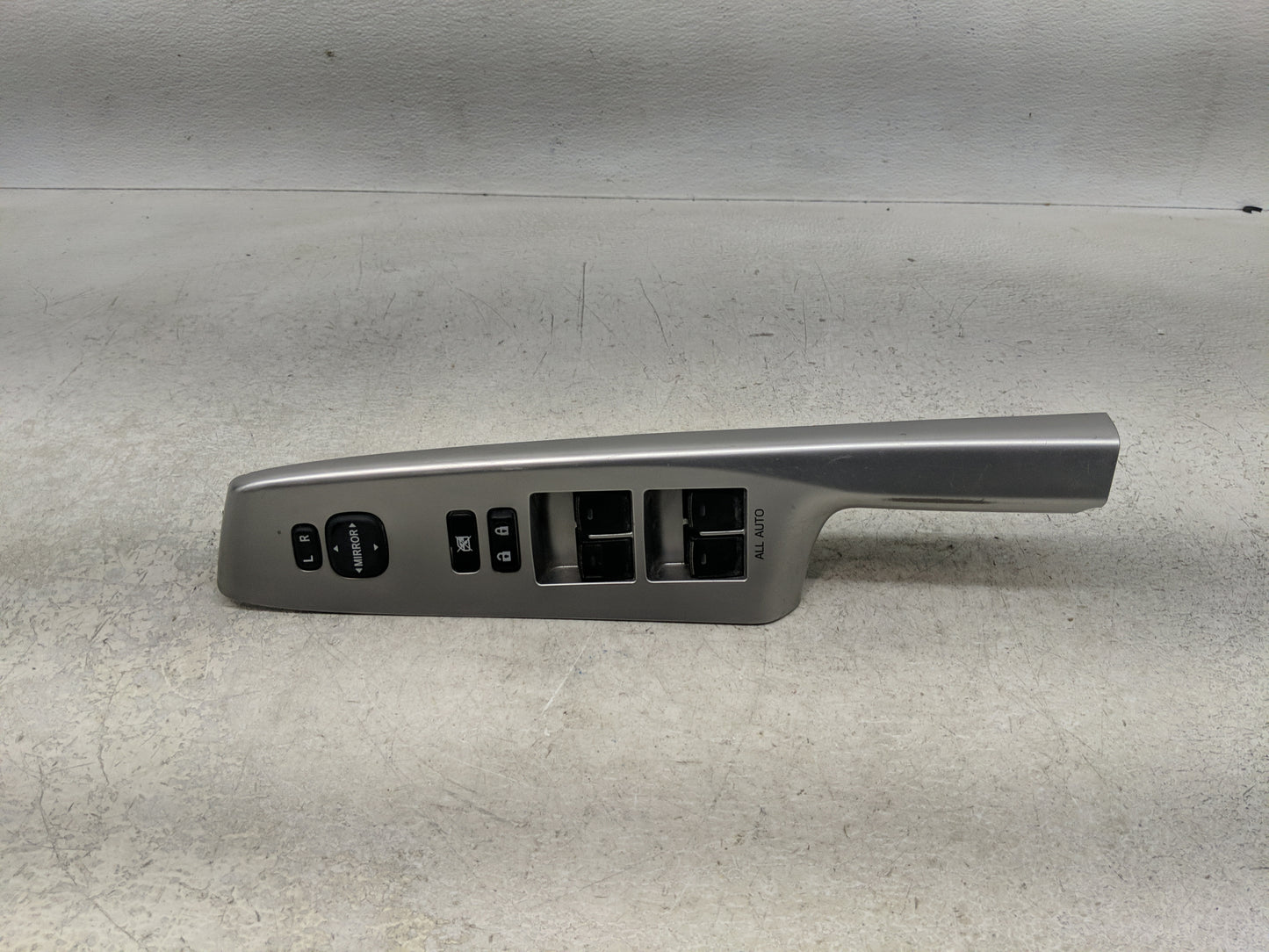 2010-2014 Toyota Prius Master Power Window Switch Replacement Driver Side Left P/N:74232-47120 Fits OEM Used Auto Parts - Oe