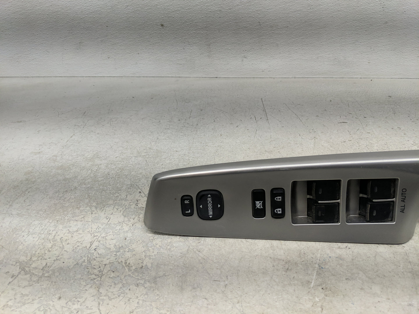 2010-2014 Toyota Prius Master Power Window Switch Replacement Driver Side Left P/N:74232-47120 Fits OEM Used Auto Parts - Oe