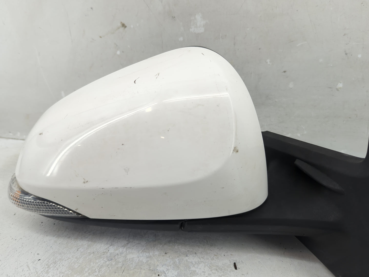 2013 Toyota Prius Passenger Side View Mirror - Right Door Mirror OEM Used - Oemusedautoparts1.com