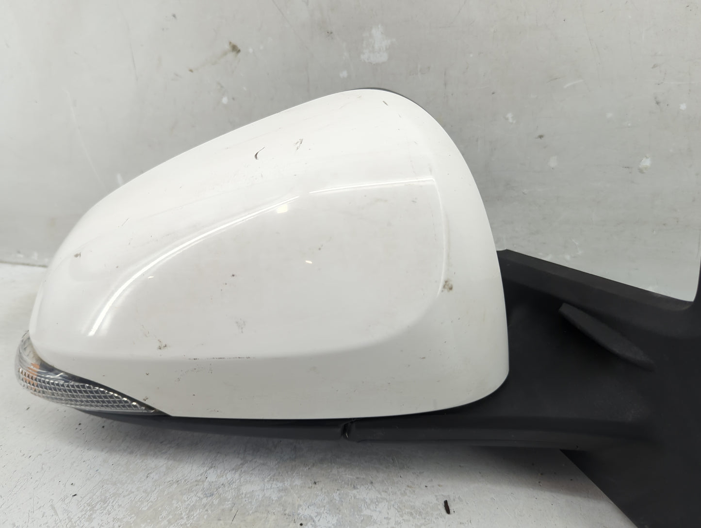 2013 Toyota Prius Passenger Side View Mirror - Right Door Mirror OEM Used - Oemusedautoparts1.com