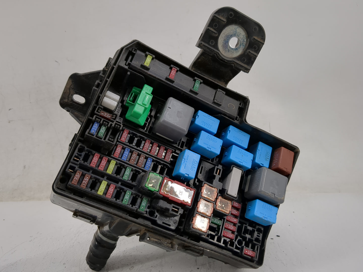 2013-2019 Toyota Prius Fusebox Fuse Box Panel Relay Module Fits Fits 2013 2014 2015 2016 2017 2018 2019 OEM Used Auto Parts 