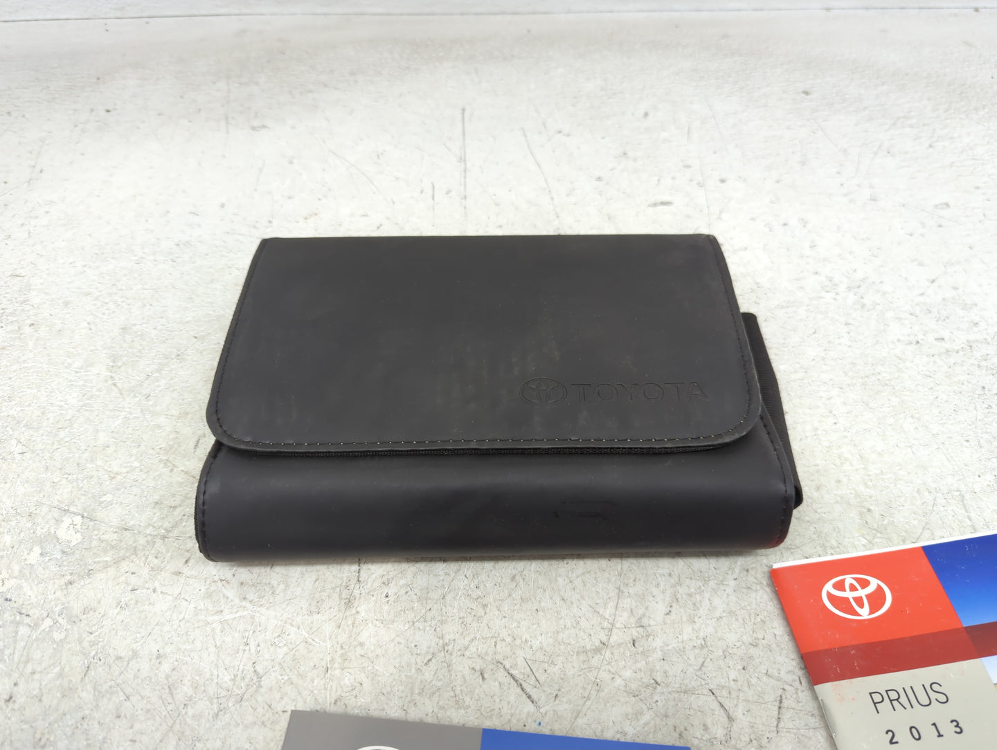 2013 Toyota Prius Owners Manual Book Guide P/N:01999-47791 OEM Used Auto Parts - Oemusedautoparts1.com