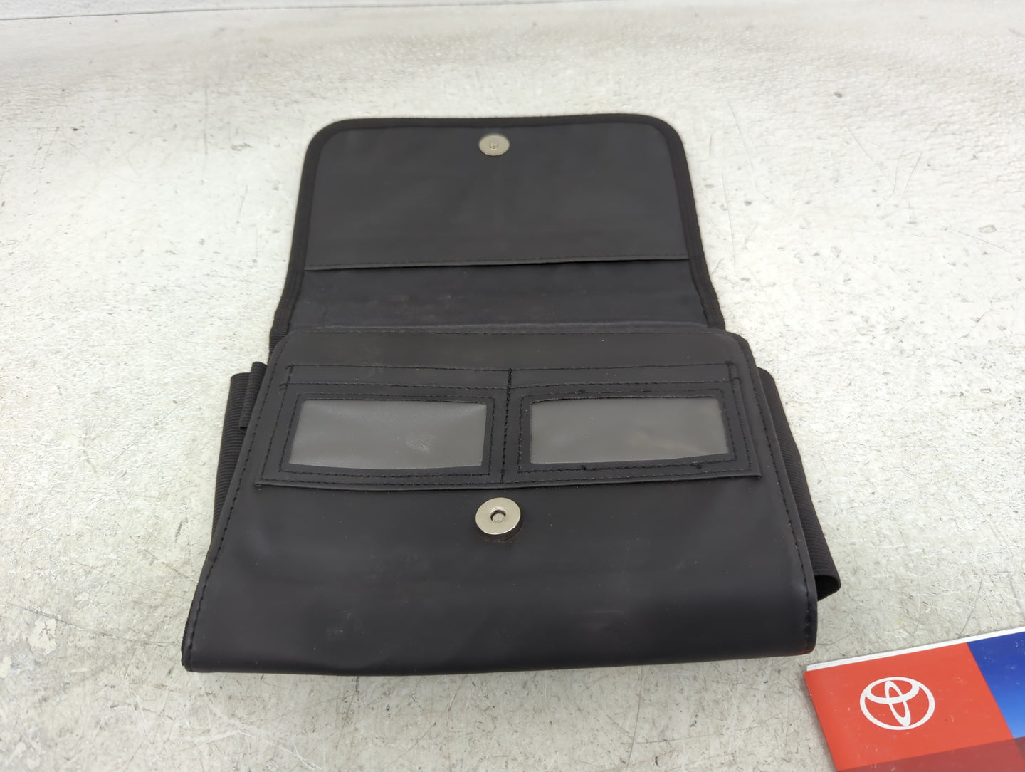 2013 Toyota Prius Owners Manual Book Guide P/N:01999-47791 OEM Used Auto Parts - Oemusedautoparts1.com