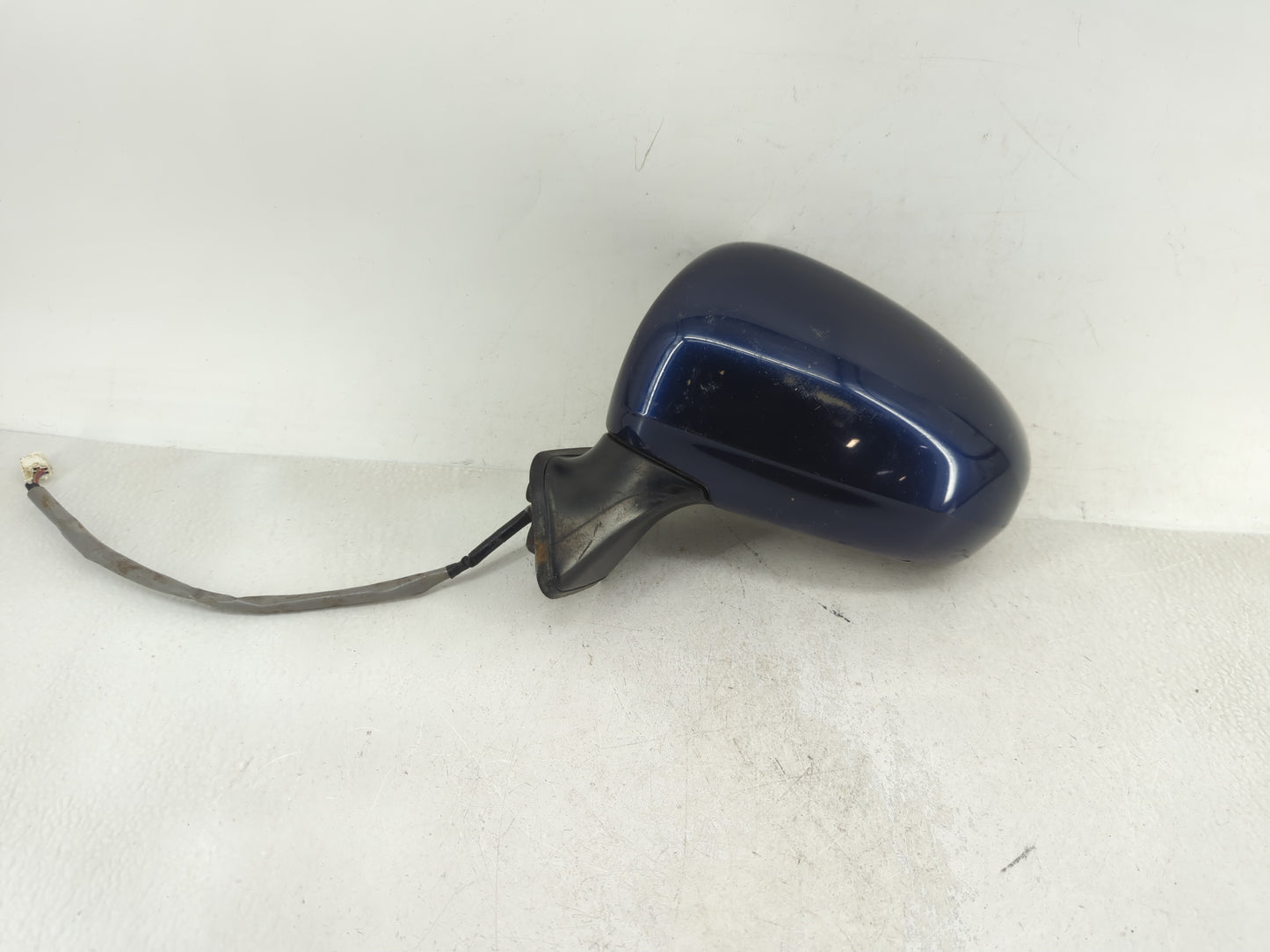 2010-2015 Toyota Prius Driver Side View Mirror - Left Door Mirror OEM Used - Oemusedautoparts1.com