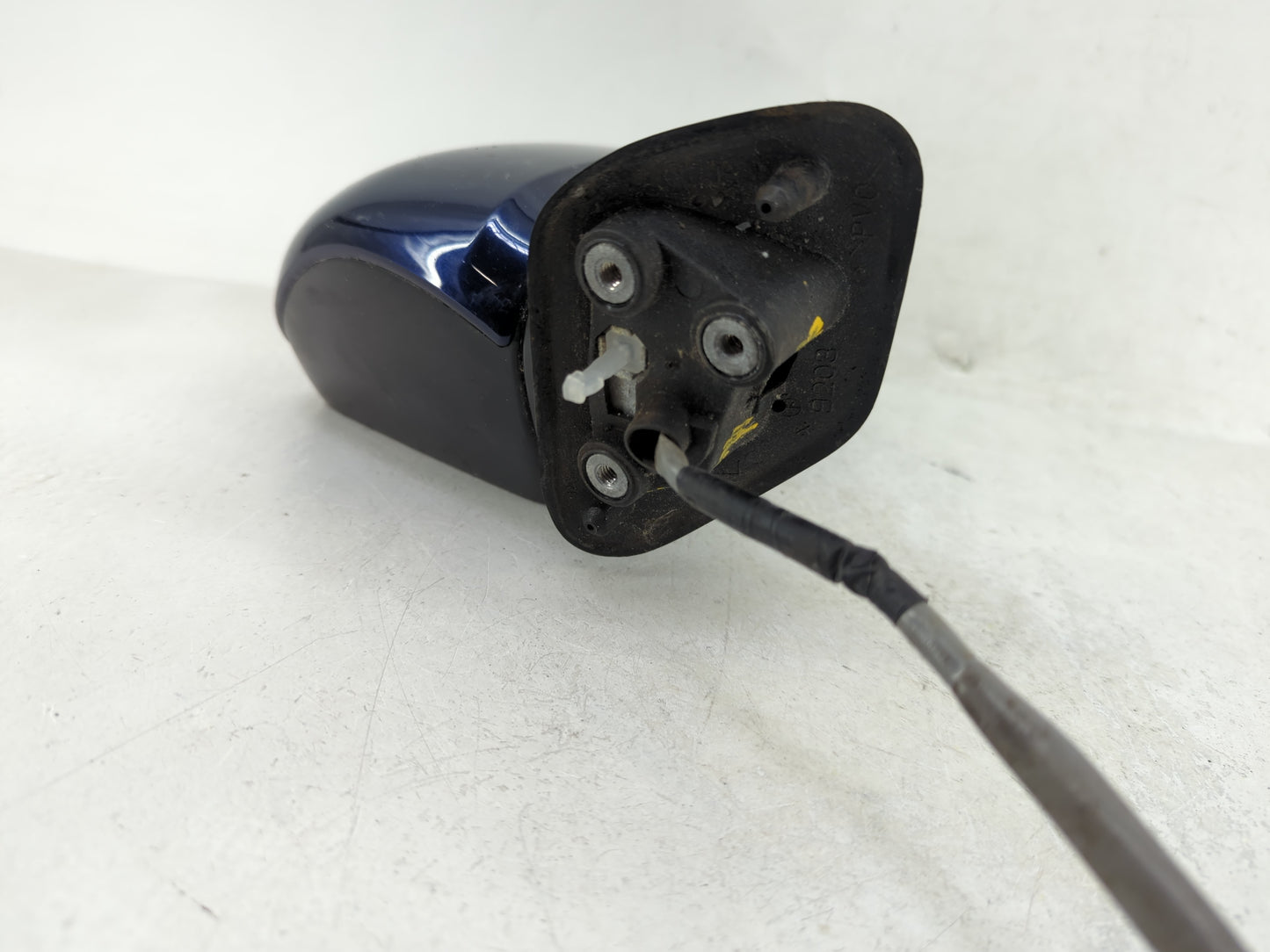 2010-2015 Toyota Prius Driver Side View Mirror - Left Door Mirror OEM Used - Oemusedautoparts1.com