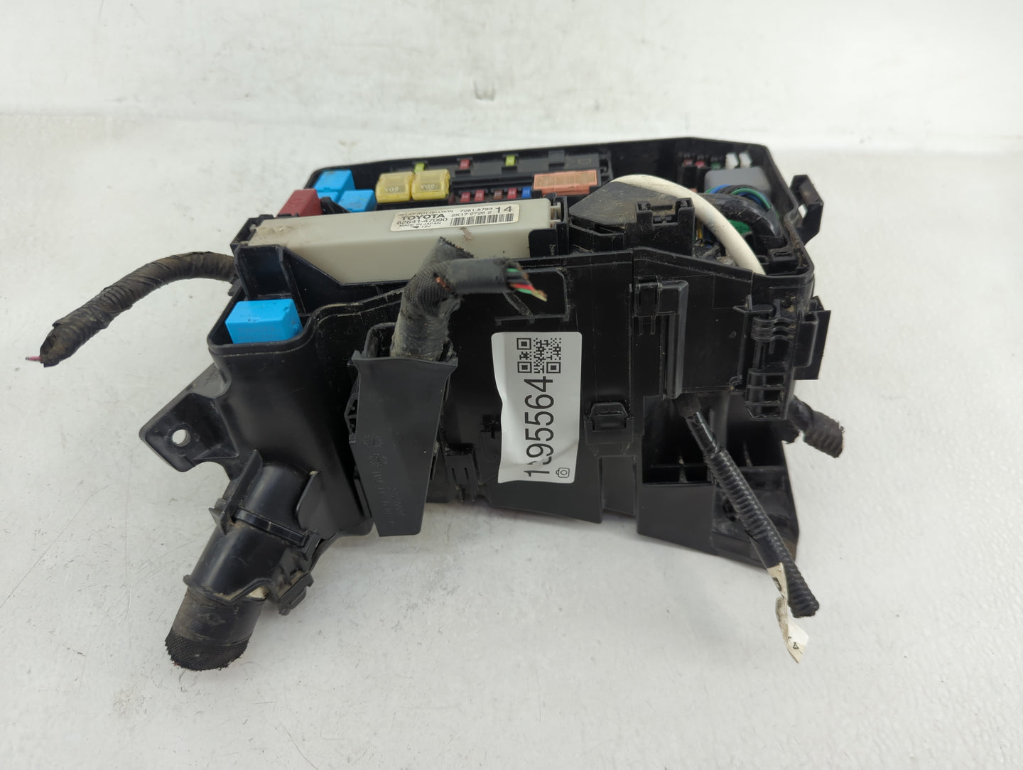 2012-2015 Toyota Prius Fusebox Fuse Box Panel Relay Module P/N:7281-8793 82641-47090 Fits Fits 2012 2013 2014 2015 OEM Used 