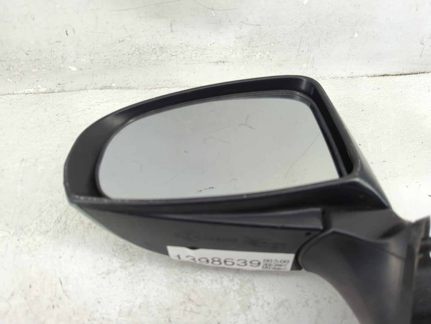 2010-2015 Toyota Prius Driver Side View Mirror - Left Door Mirror OEM Used - Oemusedautoparts1.com